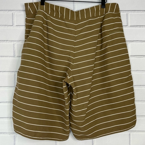 Patagonia Men’s Wavefarer Stripe Board Shorts size 38 - Picture 5 of 7